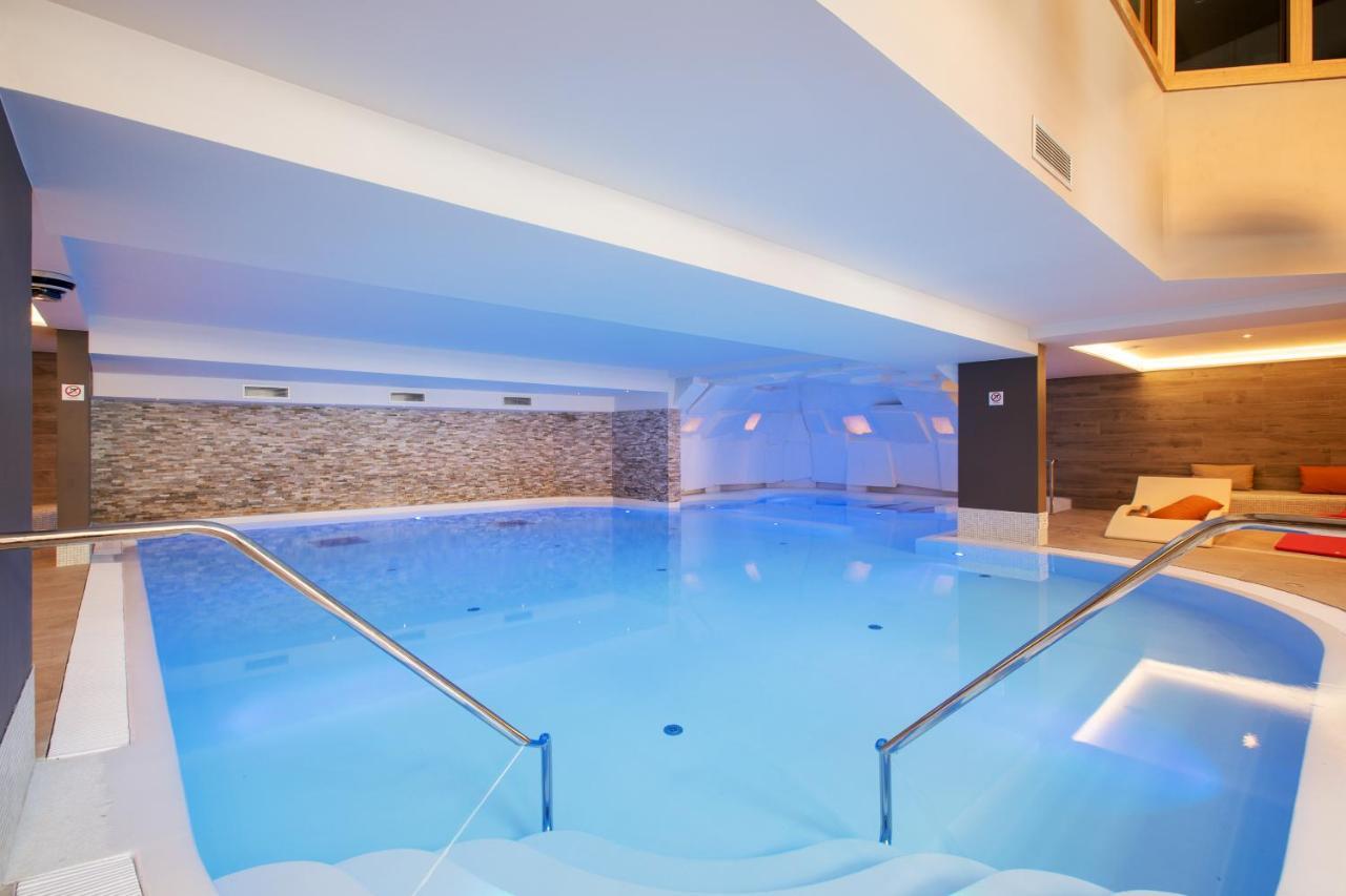 Residence Pierre & Vacances Premium L'Hevana Meribel Exterior photo